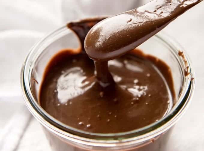 Homemade Nutella - Hazelnuts, cocoa, confectionary sugar, vanilla and oil is all you need to make Nutella at home. Better than store bought! recipetineats.com
