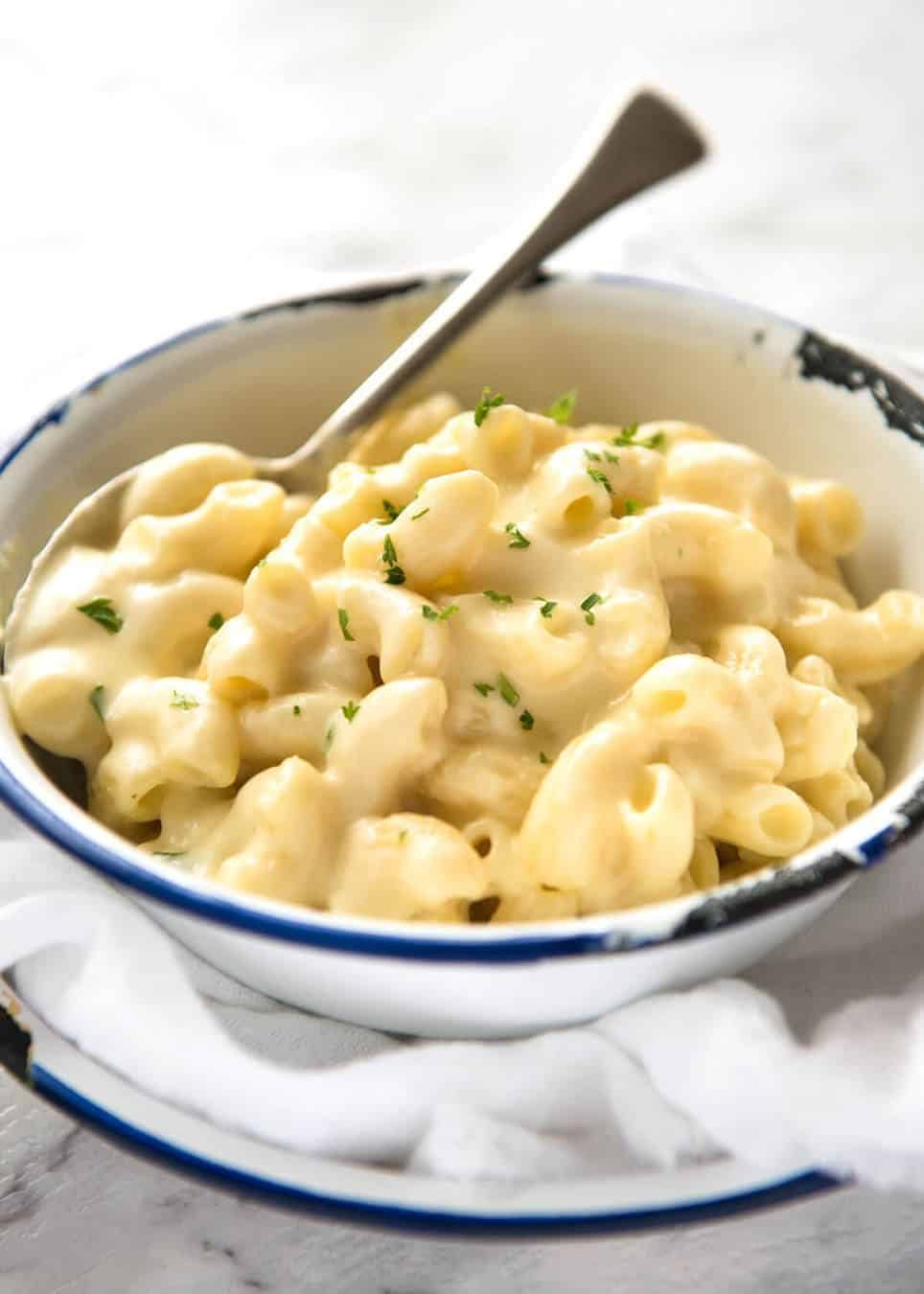 This Stovetop Macaroni and Cheese is all made in one pot! The sauce is incredibly silky, cheesy and the pasta is cooked to perfection. On the table in 20 minutes! recipetineats.com