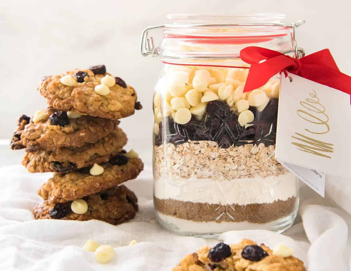 Cookie Mix in a Jar - White Chocolate Cranberry Cookies: Fantastic Christmas gift in a mason jar, just add melted butter and an egg, no beater required! recipetineats.com