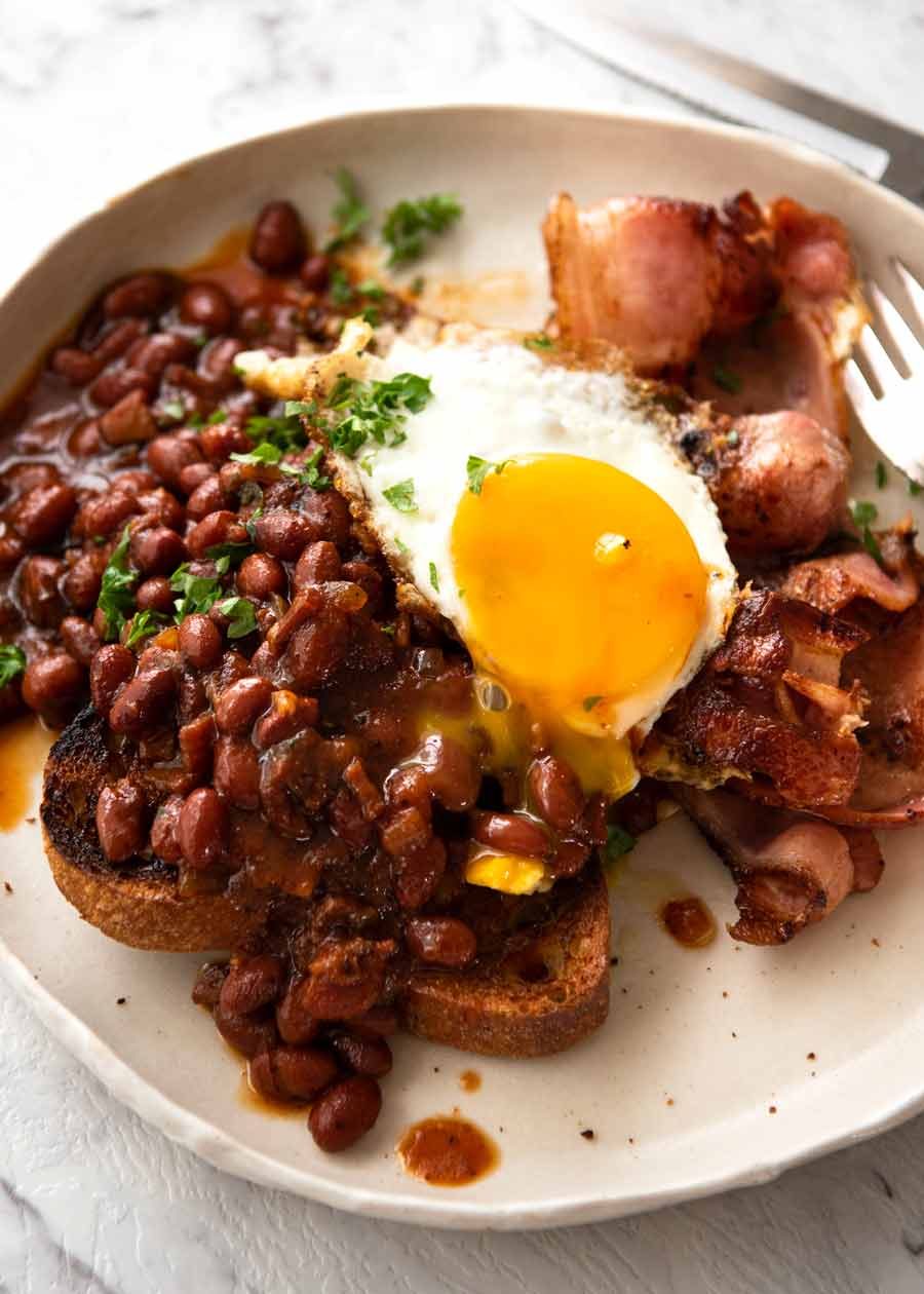 Breakfast Baked Beans, southern style