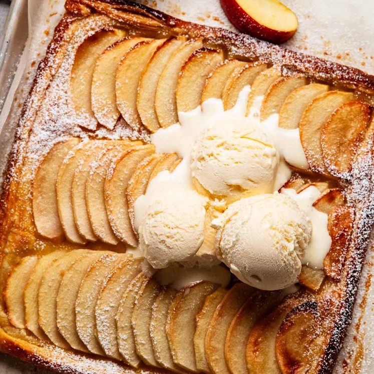 Easy French Apple Tart (puff pastry dessert)