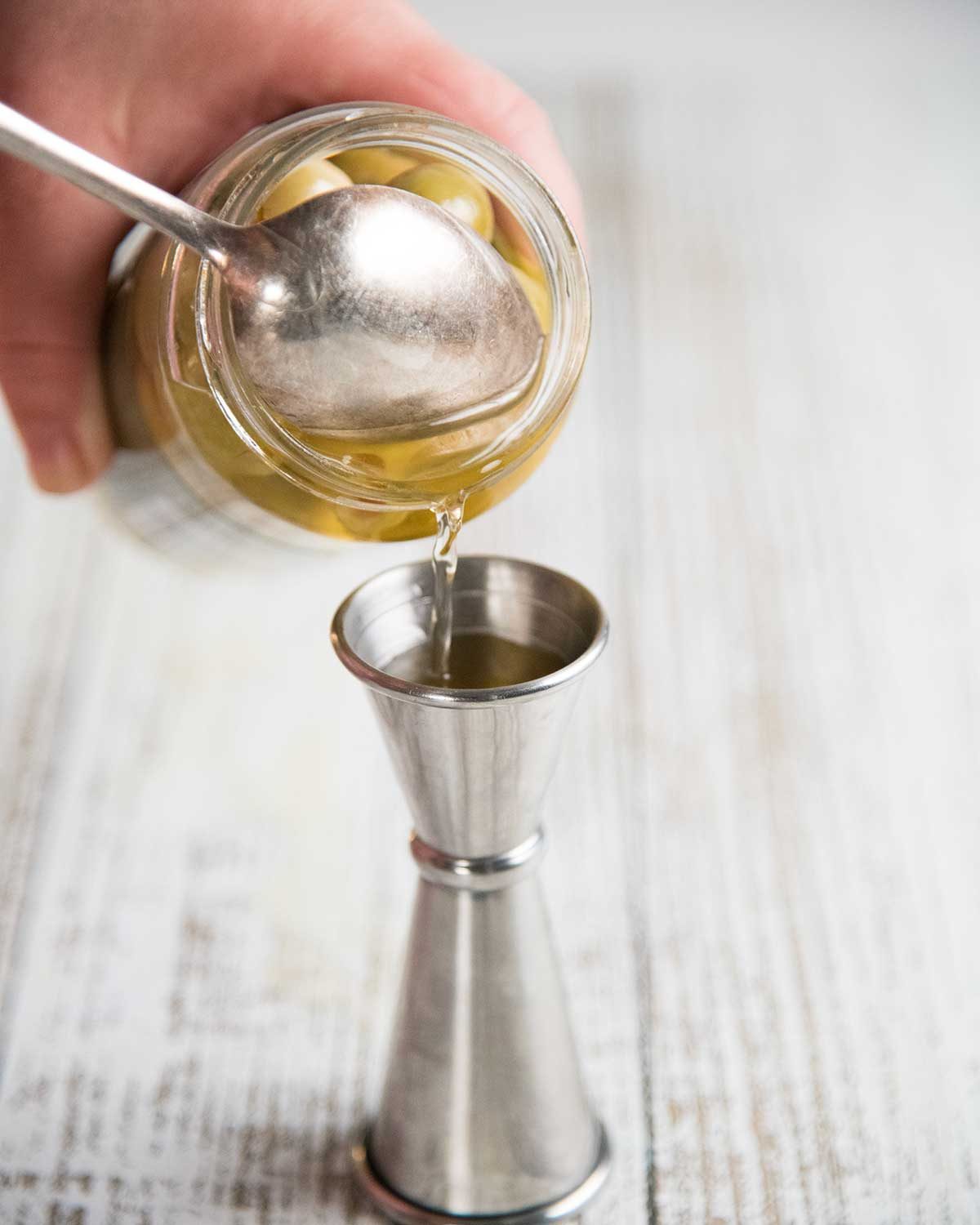 How to make a Dirty Martini